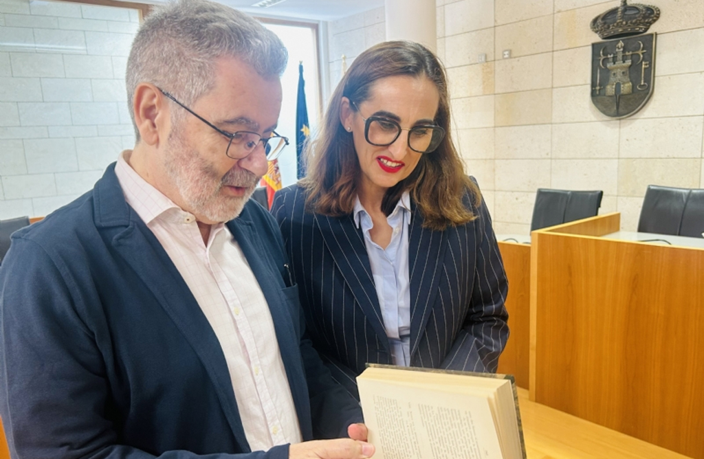 El Archivo Municipal recibe las actas de 1869 que consagraron a La Bastida en la arqueolog�a mundial