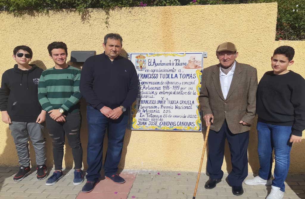 El pasado Domingo se realizio un merecido homenaje a la familia de alfareros Tudela. 