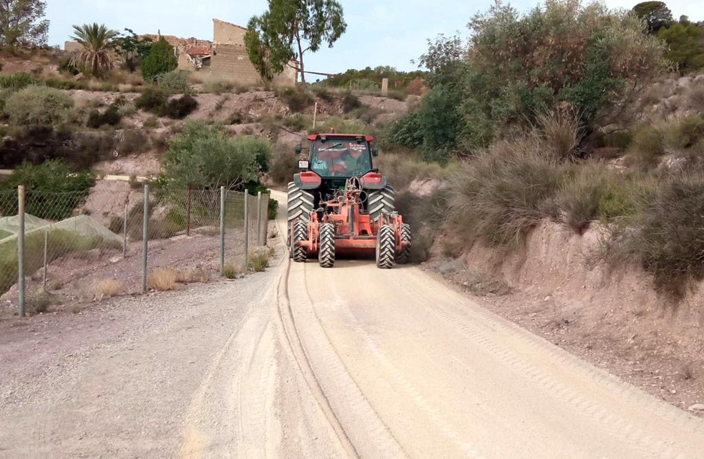 Se arreglan los caminos rurales más dañados por las lluvias torrenciales de la pasada semana