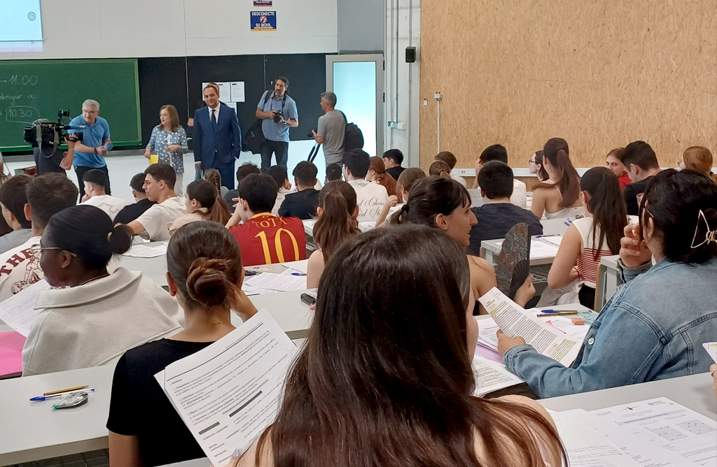Arranca la EBAU en la que más de 8.500 estudiantes de la Región realizarán 43.716 exámenes
