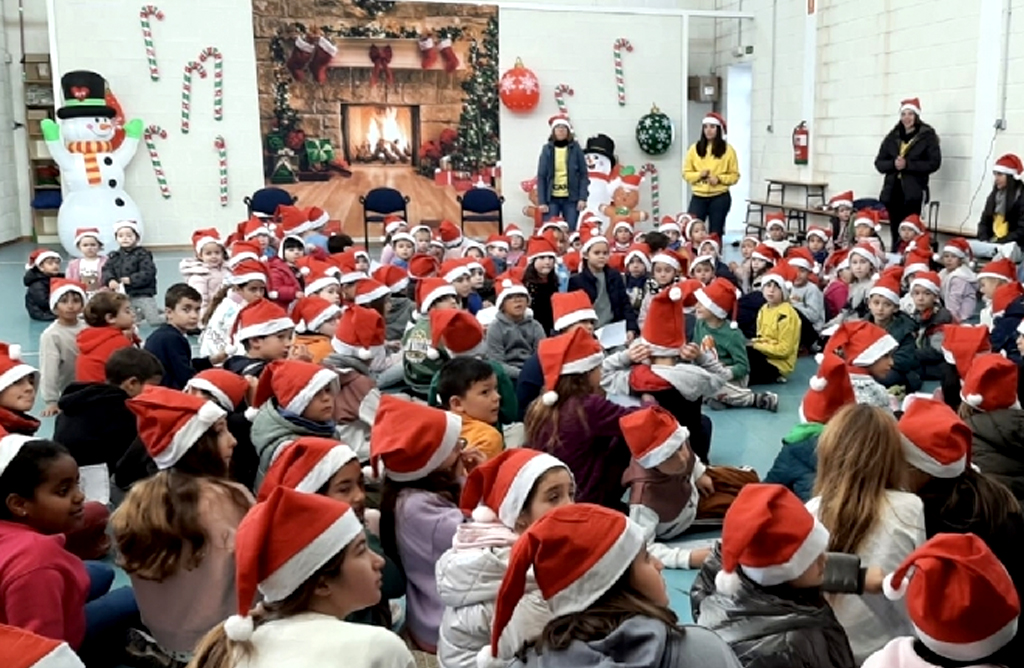 Ms de 400 nios y nias finalizan con xito la Escuela de Vacaciones de Navidad