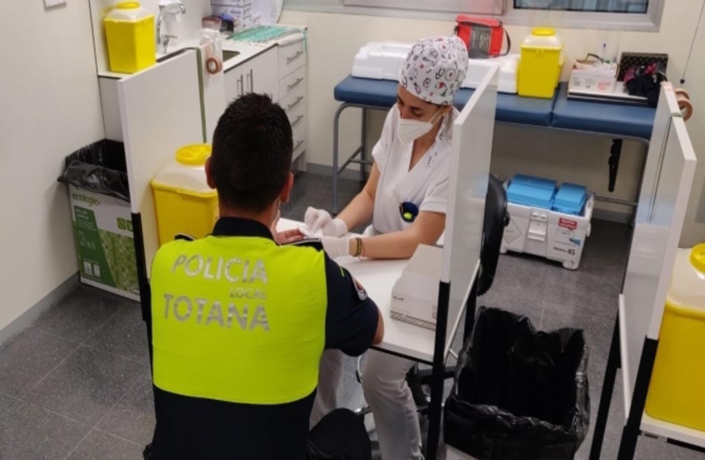 Agentes de la Polica Local y Proteccin Civil se someten a test de inmunidad para la deteccin de anticuerpos del COVID-19