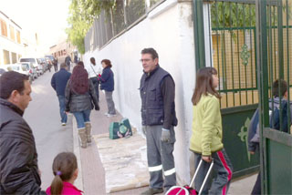 Se est�n repintando fachadas de edificios p�blicos