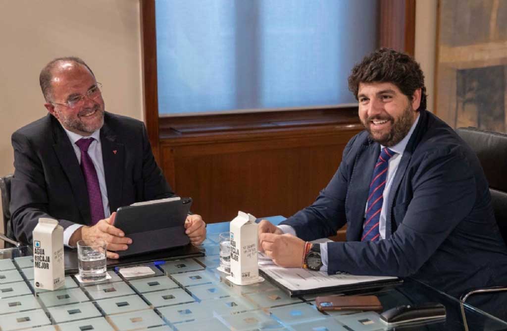 El alcalde se ha reunido por vez primera en esta legislatura con el presidente de la Comunidad Autnoma Fernando Lpez Miras.