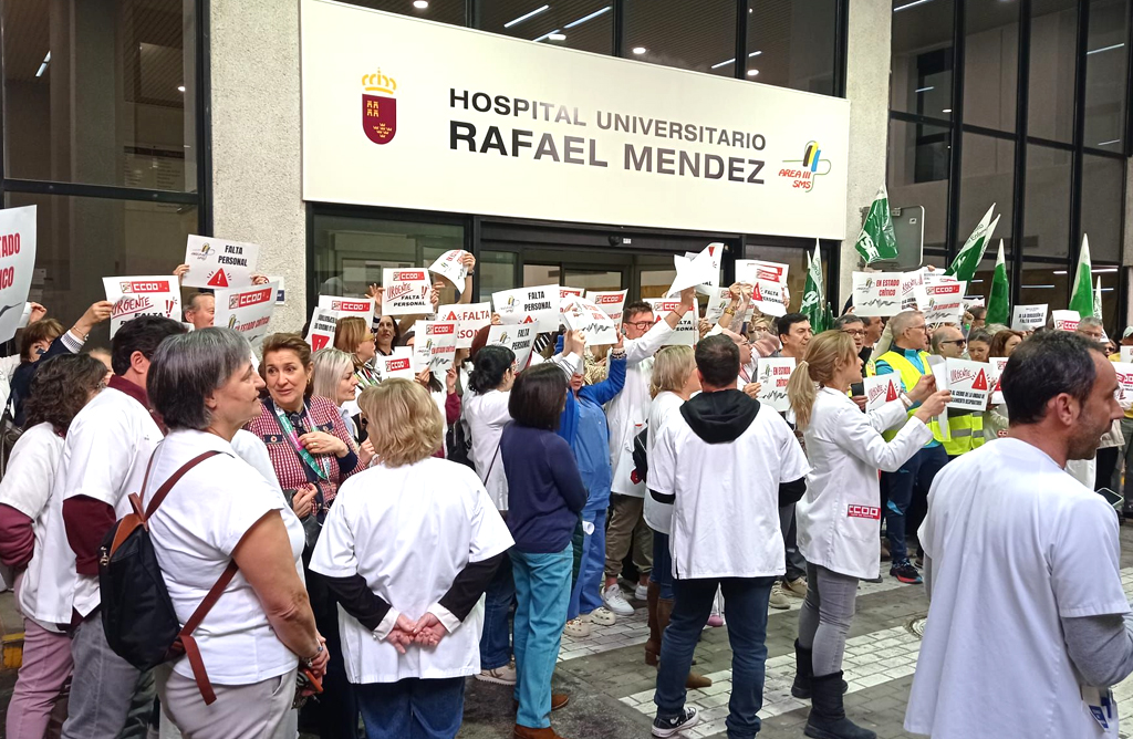 Sanitarios del Rafael Mndez reclaman ms personal para garantizar la asistencia a los pacientes