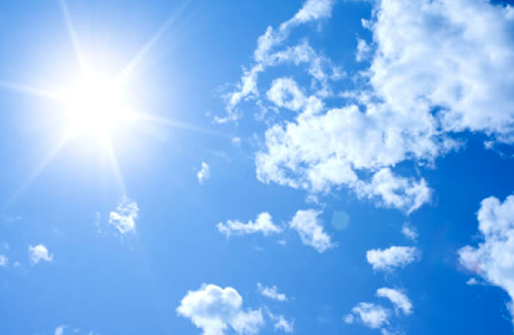 Temperaturas en ligero descenso y cielos con nubes altas para el martes