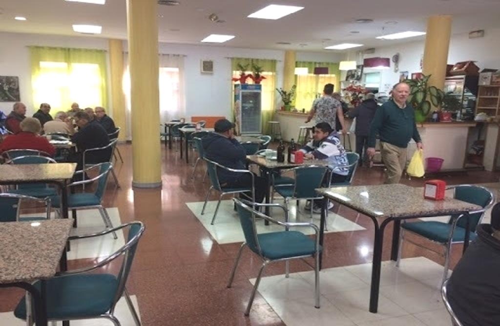Hasta el 2 de Julio se puede concurrir para Prestar el servicio dentro del bar cafeteria del centro municipal de la tercera edad 